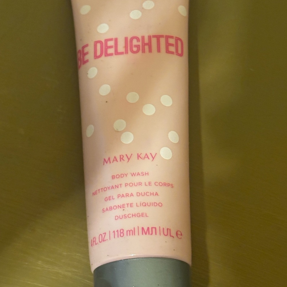 Mary Kay Be Delighted Body Wash - Soft Pink